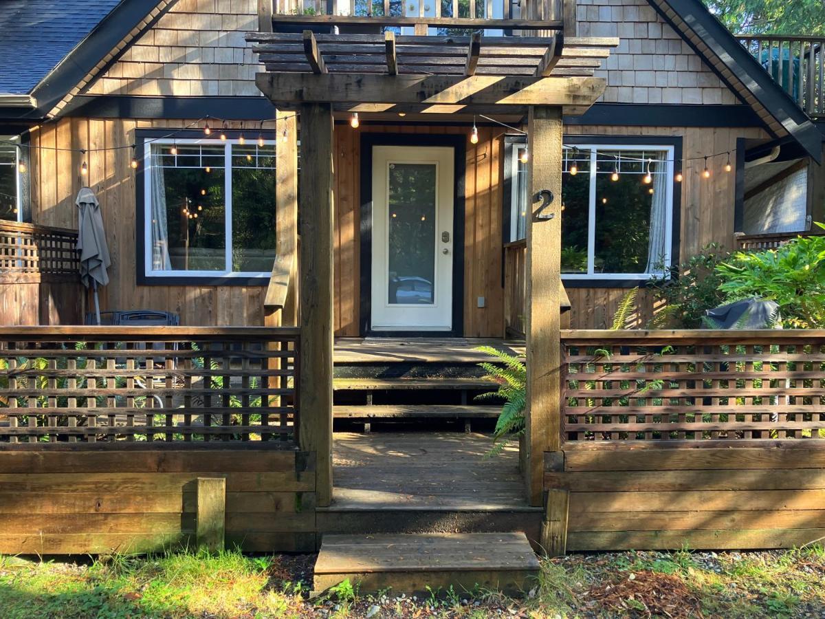 Appartamento Sienna'S Tree House Tofino Esterno foto